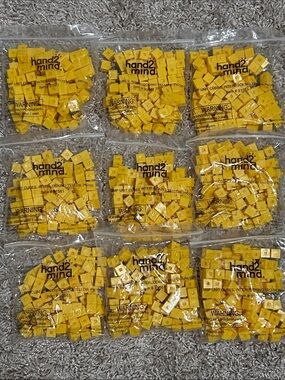hand2mind Yellow Interlocking Math Cubes - 9 packs of 100 cubes. Never used.